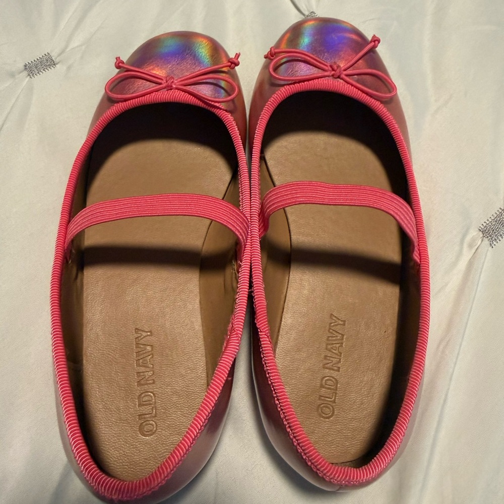 Girls' Pink Holographic Ballet Flats with Elastic Strap - Picture 7 of 7